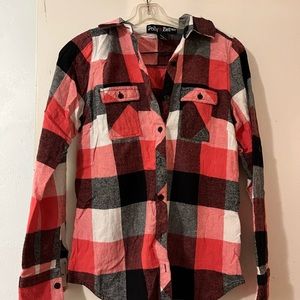 Long shelves shirts with hoodie